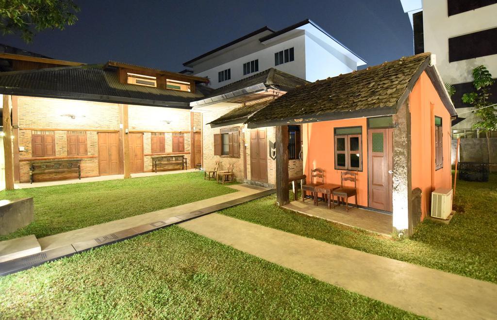 Chiang Mai Udee Hotel Ngoại thất bức ảnh